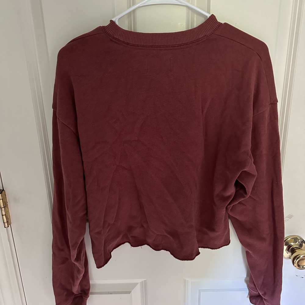 American Eagle brown cropped crew neck